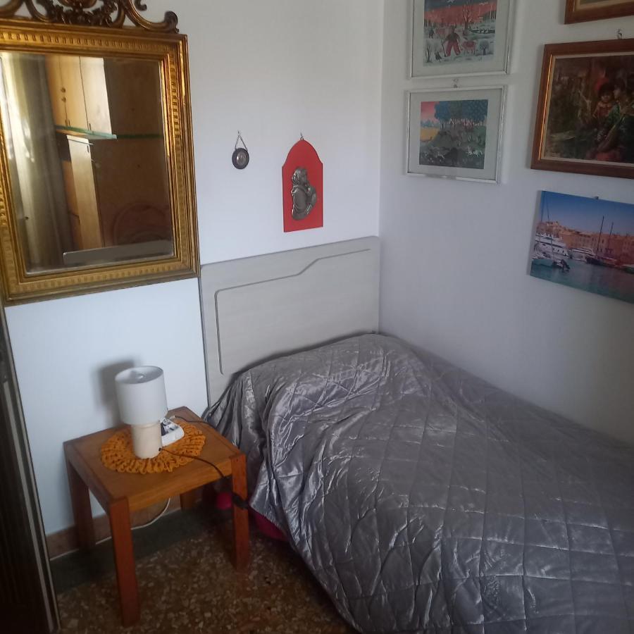 Il Nido Di Mamma E Babbo Apartment Civitavecchia Bagian luar foto